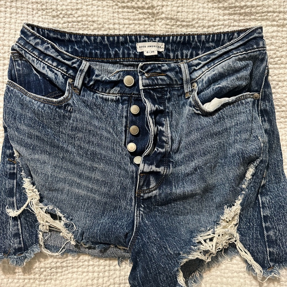 Good American Blue Jean Shorts with Distressed Details